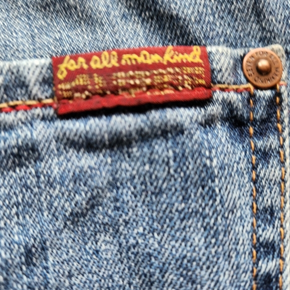 7 for all Mankind Standard Straight Leg Size 28 Inseam 32 NEVER WORN NWT - Picture 3 of 9